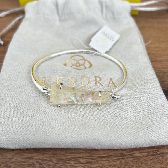 NWT Kendra Scott Collins Cuff - Picture 3 of 17